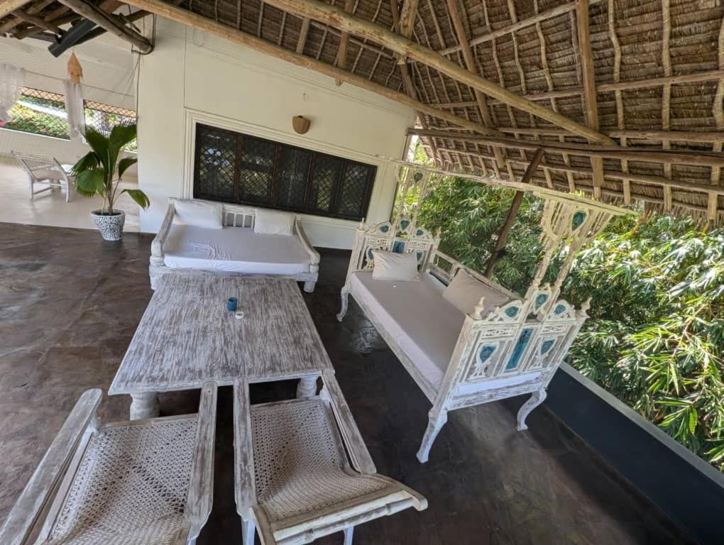 White Nyumba Malindi Leilighet Eksteriør bilde